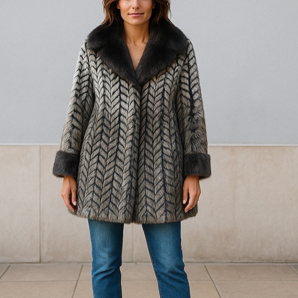 Luxurious Vintage Chevron Pattern Tones Textured Faux Fur 90s Coat Small Petite